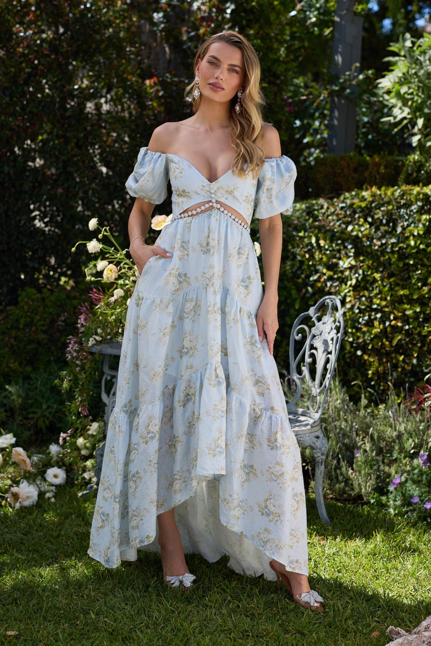 Lisa™| Elegant Long Dress with Sky Blue Sleeves