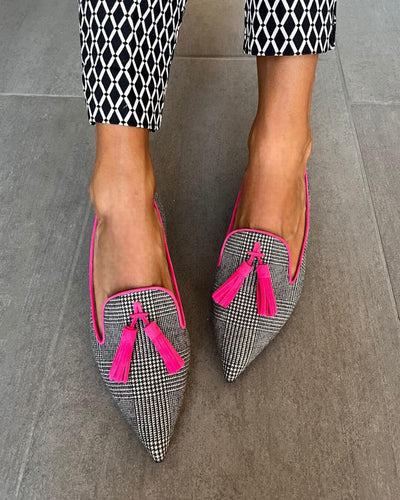 Zoe™ | Pointed Loafer With Fluo Fringes