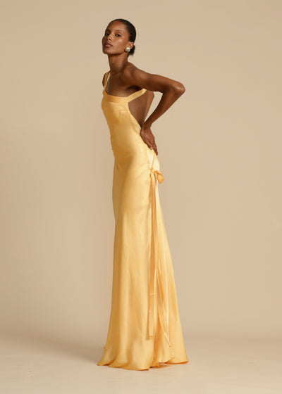 Celeste™ - Elegant Golden Dress