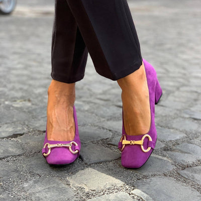 Charlotte™ | Elegant Pumps With Gold Detail