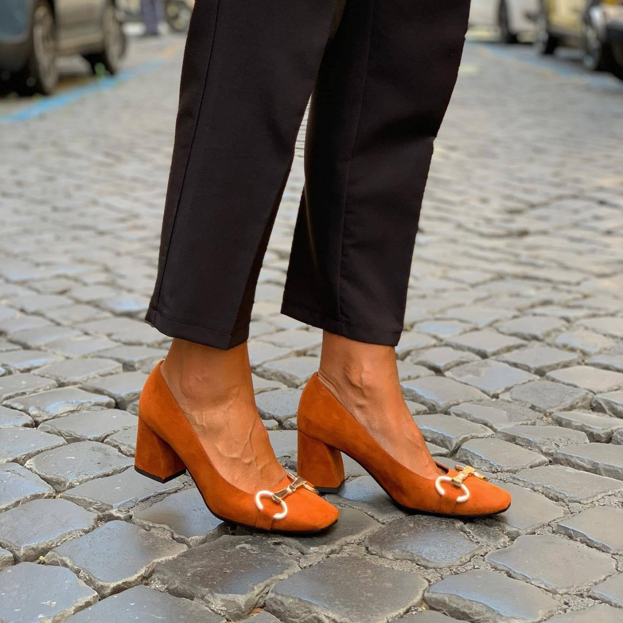Charlotte™ | Elegant Pumps With Gold Detail