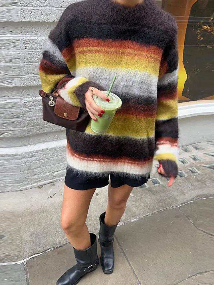 Ariana™ – Oversized Multicolor Striped Sweater