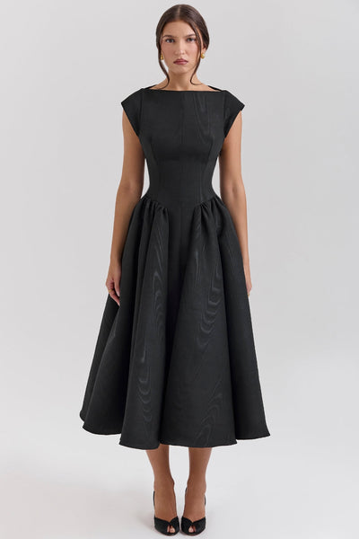 Paula™ - Dress with Open Back