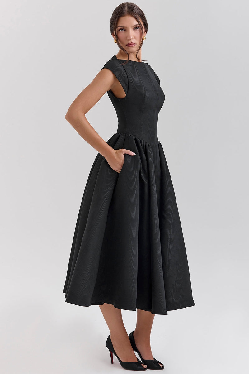 Paula™ - Dress with Open Back